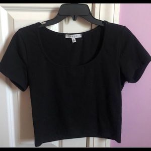 Gaze black crop top!